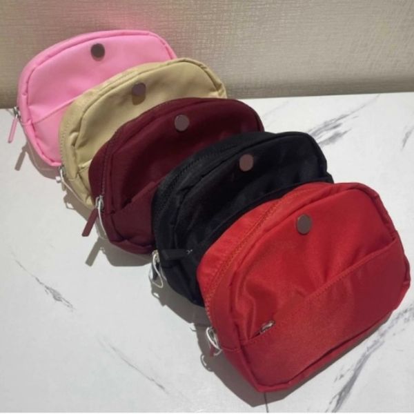 Kadın Tasarımcı Çantaları Gider Getter Pouch Depolama Mini Çantası Yüksek Kaliteli Yoga LL Kozmetik Çanta Moda Sıradan Çantalar Su Geçirmez Makyaj Çantaları Seyahat Taşınabilir Spor Salonu Çanta Çanta