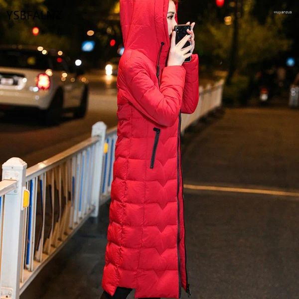 Trench da donna Nero Doudoune Giacca invernale Abbigliamento donna Stile coreano Moda Abiti rossi Donna 2023 Lungo addensare Slim femminile Ropa