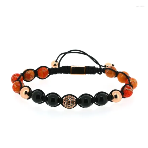 Charm Armbänder 8mm schwarzer Onyx Einsatz rote Muster Steinperlen Roségold Farbe Runde CZ Zirkon einstellbares Makrame -Armband für den Menschen