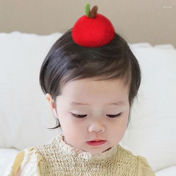 Acessórios de cabelo Natal 3D Wool Felt Clip Pressionado Bonito Apple Peach Broche Material Decorativo Acessório da Menina 2024
