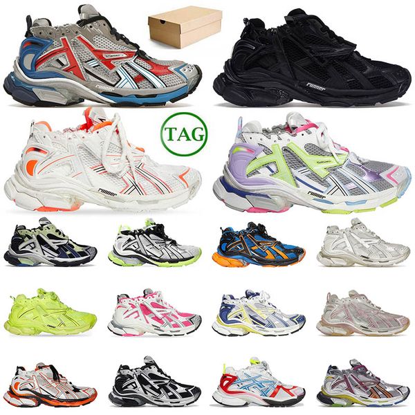 Runner 7.0 Tasarımcı Ayakkabı Elbise Ayakkabıları Kadın Erkekler Siyah Beyaz Pembe Yeşil Graffiti Plaka Formu Erkek Eğitmenler Ayakkabı 7 Açık Sabah Sake Tracks Boyut 35-46