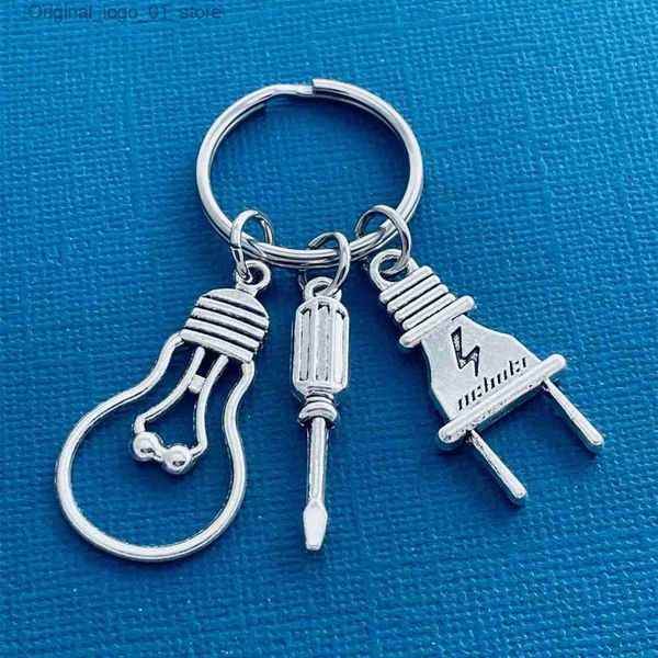 Schlüsselanhänger Lanyards Glühbirne Schraubendreheringenieur Reparaturer Keychain Handmade DIY Keyring Man Accessoires Schmuck Anhänger Geschenk Q231220