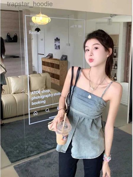 Kadın Tankları Camis Flykcoozooi Tasarım Sense Denim Bra Strap Tank Top Kadın Yazları 2023 Yeni Tank Kısa İnce Baharatlı Kız Top Fe Giyim L231220