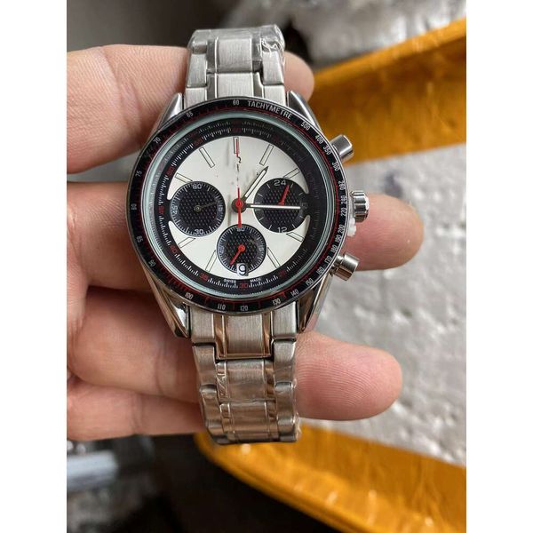 Principal de luxo de luxo Watch Quartz Omegwatches Seis Tape de agulha Três Eye Men's Sports Circular Business Watch Timing 40mm Modelo