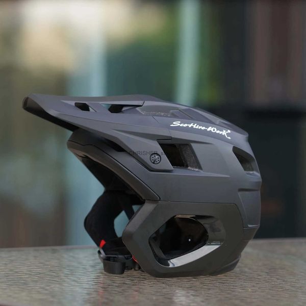 Kletterhelme PEMILA Neuer 3/4-Fahrradhelm, halber Helm, Fahrrad, Mountainbike, Rennen, integrierter Gehörschutz, Off-Road-Skateboard-Helm, BMX-Rüstung