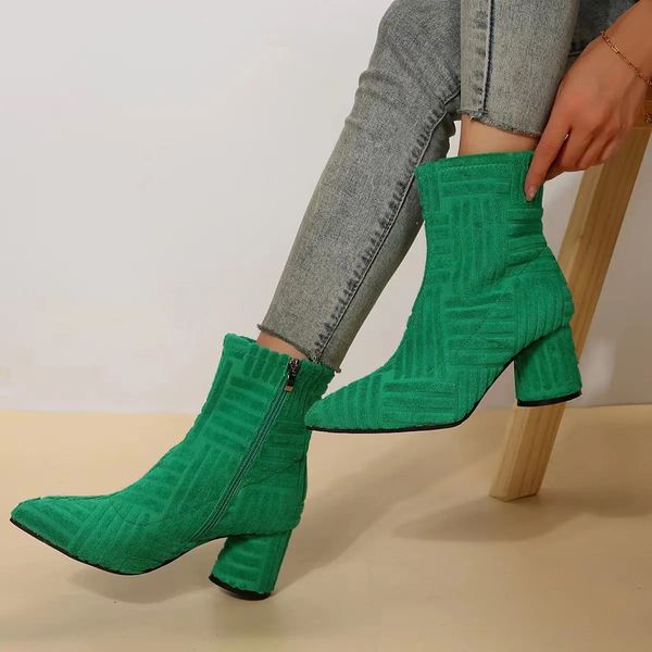 Botas Sexy Green High Saltos Altos Tornozelo 2024 Plataforma de camurça de outono Surve mulher pontiaguda