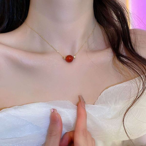 Ожерелье Tiktok из красной фасоли акации для женщин. Простое, модное, легкое и роскошное, высококачественное ожерелье, для небольшой толпы.