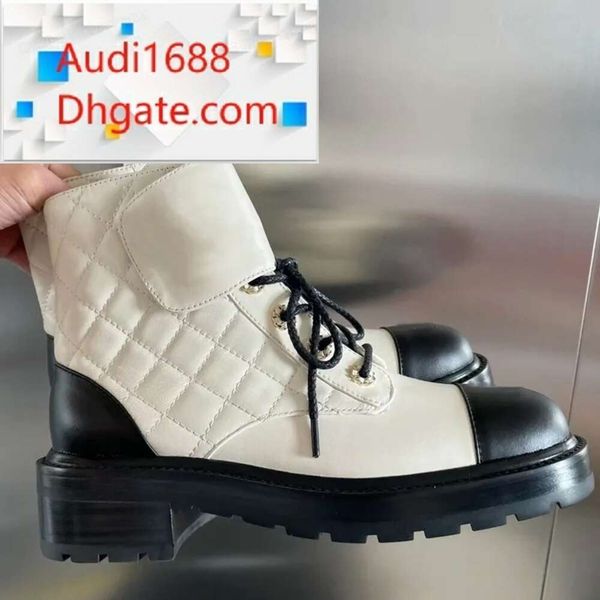 Designer Martin Boots Piattaforma pesante piattaforma di combattimento caviglia stivale woman fahsion inverno scarpe vera catena in pelle con stivaletti di fondo spessi