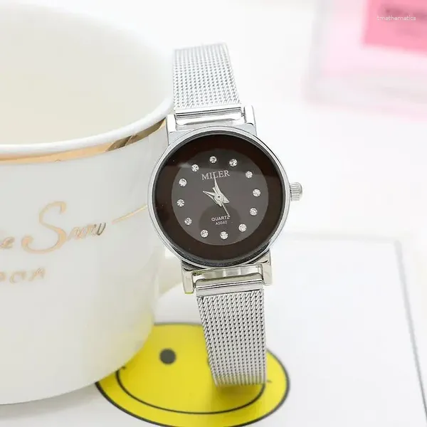 Armbanduhr Frauen sehen Diamant Inlay Dial Quarz Reloj Ladies Uhr Vintage einfache minimalistische Mode Mädchen Schüler Armbanduhr