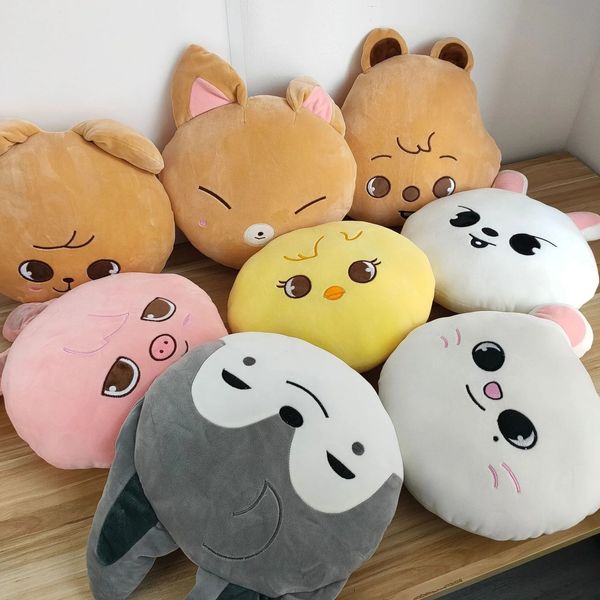 Streune Kinder Skzoo Plüschspielzeug Cartoon Weichgefüllte Tierplüschpuppe Kpop Kawaii Kissen Kissen Spielzeug für Kid Fan Geschenk 231221