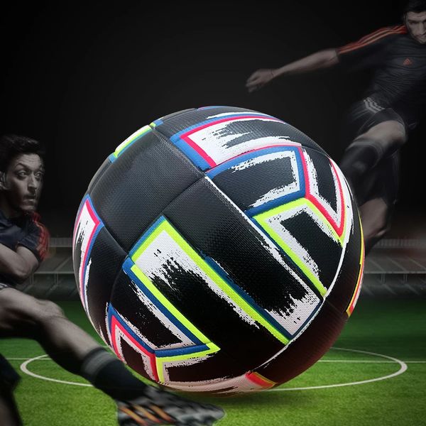 Formato ufficiale 5 4 Pallone da calcio in pelle PU Senza cuciture Football League Team Match Balls Professinal Indoor Outdoor Sports Gear 231220