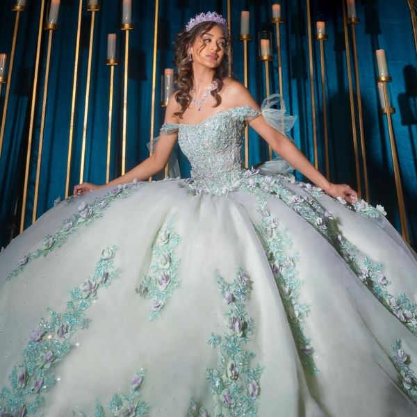 Vert clair À La Main Fleur Princesse Douce 16 Quinceanera Robes Hors Épaule Applique Perlée Tulle Corset vestido de 15 anos