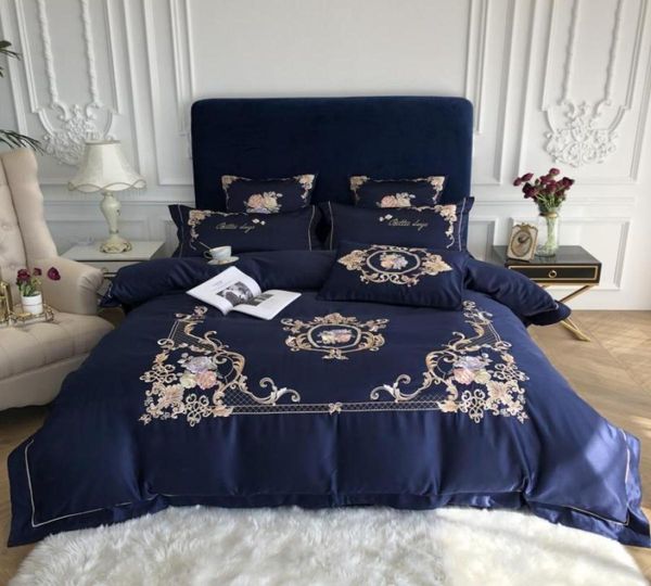 Royal Blue Elegante Stickerei 60er Jahre Satin gewaschen Seiden Bettwäsche Set Baumwoll Bettbedeckungsbett Wäsche ausgestattet Blechkissenbezüge Bettwinkel B4269665