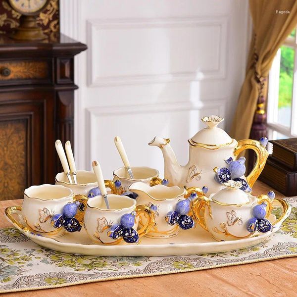 Set di stoviglie per il tè Creativo europeo Tè in ceramica Caffè Decorazione domestica di fascia alta El Soggiorno Set di acqua Confezione regalo