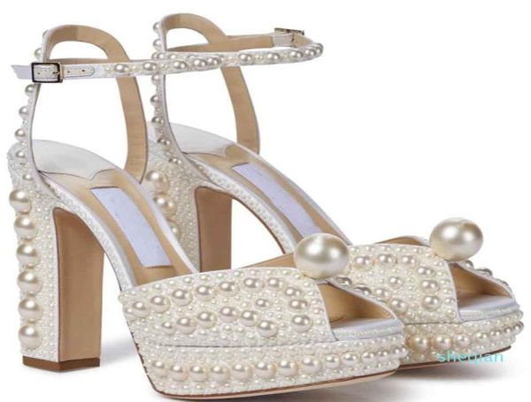 Tasarımcı Zarif Gelin Gelinlik Ayakkabıları Lady Sandals İnciler Deri Lüks Markalar Yüksek Topuklu Kadınlar Yürüyüş 3245529