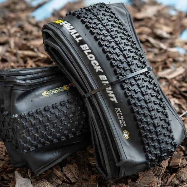 Tires Bicicleta Tires Kenda Bloco Pequeno Oito Pneus dobráveis para Biciclas |26 27,5 29 1,95 2,1 | Mtb Tiye | Mountain Bike | Peso leve |Kevlar 021