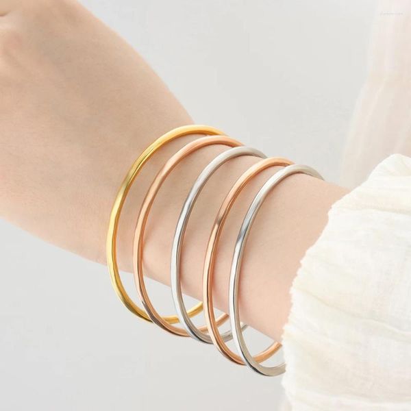 Bracciale rigido classico in acciaio inossidabile rotondo per donna Cerchio singolo Semplice filo sottile Braccialetti con ciondoli Gioielli Regalo Dimensioni multiple