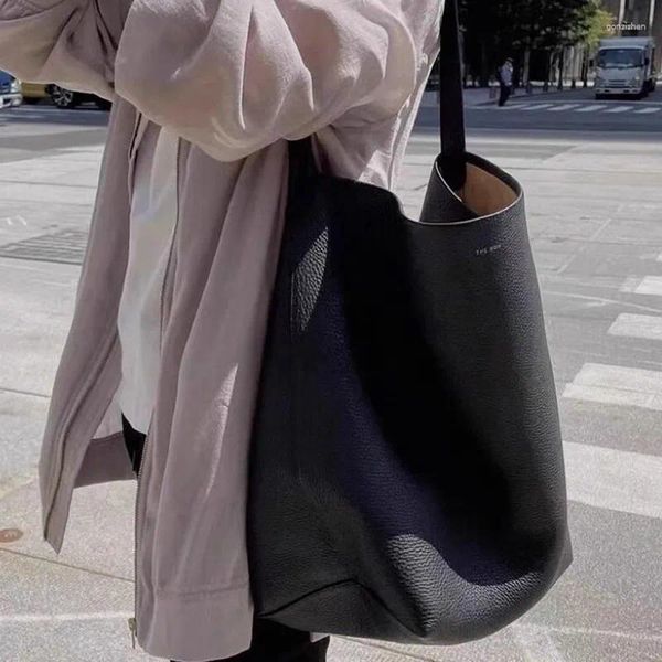 Borse contenitore 2023 Fila Borsa a secchiello Designer di lusso Moda di alta qualità Grande borsa a tracolla femminile Tote Borsa a tracolla semplice per le donne