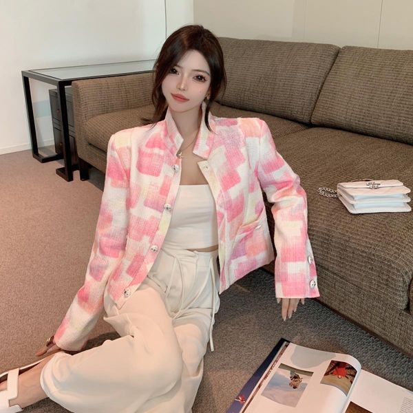 Jaqueta outono inverno nova menina rosa curta primavera e outono nova manga de nove minutos gola coreana show suave branco casaco de vento Xiaoxiang com moda sênior