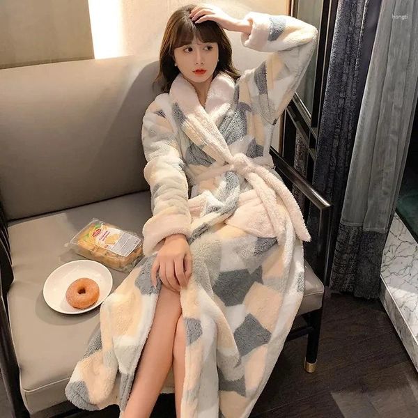Kadınların Pijama Mercan Velvet Nightgown bayanlar tatlı ve sevimli bornoz sonbahar kış uzunluğunda artı kalın sıcak pazen pijamaları