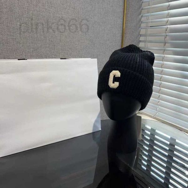 Designer de gorro/caveira Designer Nova versão coreana do Instagram Versátil chapéu de malha com letras de lã, chapéu de pulôver unissex, chapéu de lã de inverno para casais GSCO