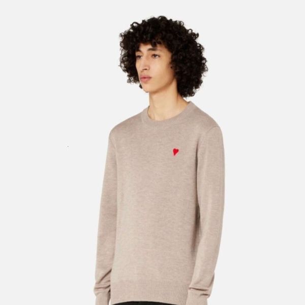 2024SS Womens Pullover Designer Sweatern Männer Frauen Mode Stickerei Love Heart Hemd lässige Feste Farbe Schlanker warmer Strickpullover
