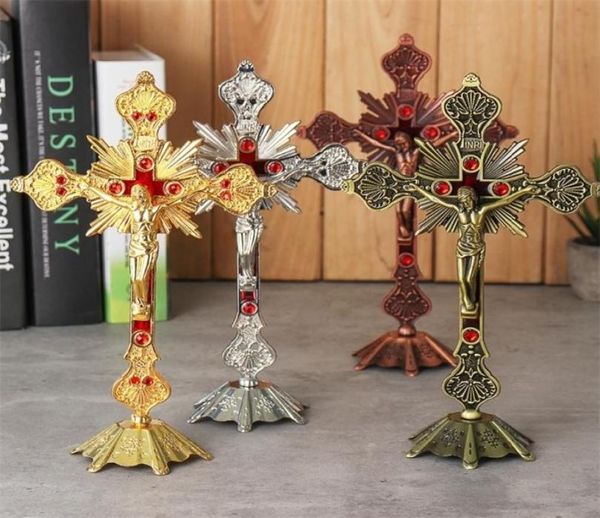 Figurine di reliquie della chiesa Crocifisso Gesù Cristo sul supporto Parete Croce Antico altare religioso Decorazione della cappella della casa 4 colori T2004886587
