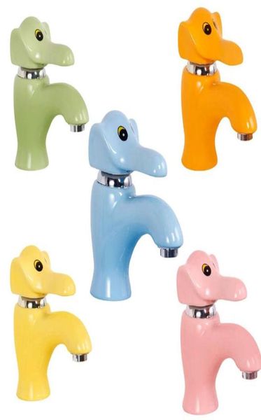 Pia do banheiro Bacia de bacia branca de bronze infantil039s desenho animado elefante lavando de cerâmica colorida misturadora fria tap8289029