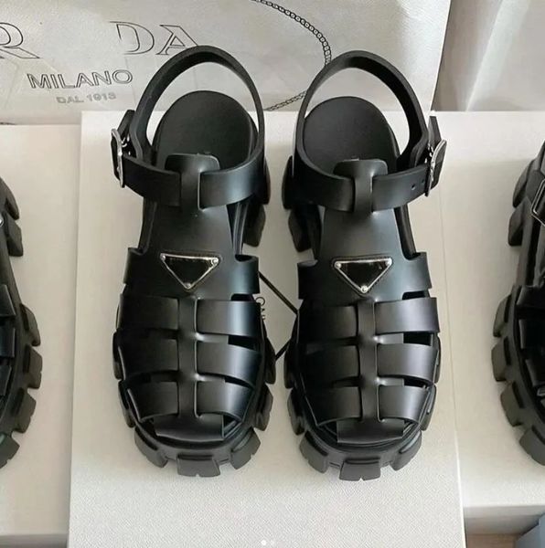 2024 mais recente designer de espuma sandálias de borracha solas monólito preto branco oco sapatos confortáveis bonito mary jane sapatos tamanho 35-41