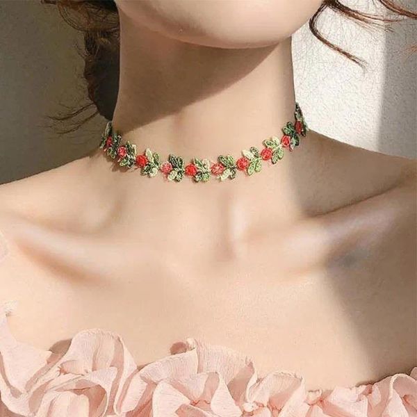 CHULKER PINK SWEET Flowers Collana in pizzo per donne Girl di buona qualità da ricamo di moda Design romantico Accessorio per il collo