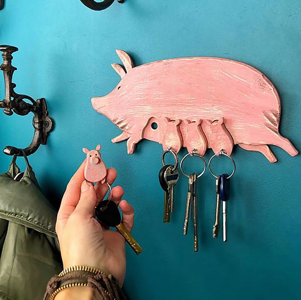 Украшение свиной стены животное милое искусство деревенское дерево подвесное кусочное аукцион Аукцион Хрустальный автомобиль вешалка 231221