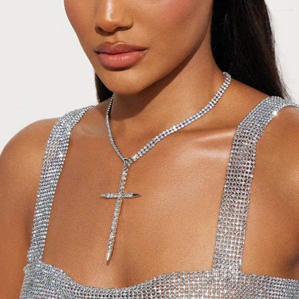 Anhänger Halskette Stonefans Mode Strasskreuz Dangle Halskette Frauen Gothic Crystal Clavicic Kettenkettenschmuckzubehör Verknüpfung Link