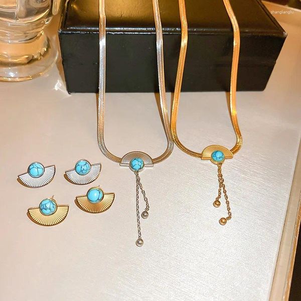 Orecchini pendenti europei e americani piccoli orecchini a bottone geometrici a forma di ventaglio turchese in acciaio al titanio stile francese personalizzato metallico