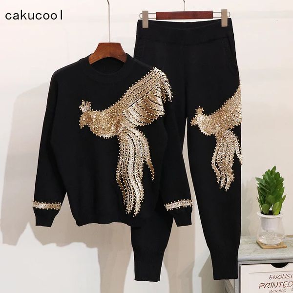 Cakucool lantejoulas miçangas conjunto de malha feminino phoenix bordado duas peças conjunto pantalon casual camisola e capris conjunto feminino 231220