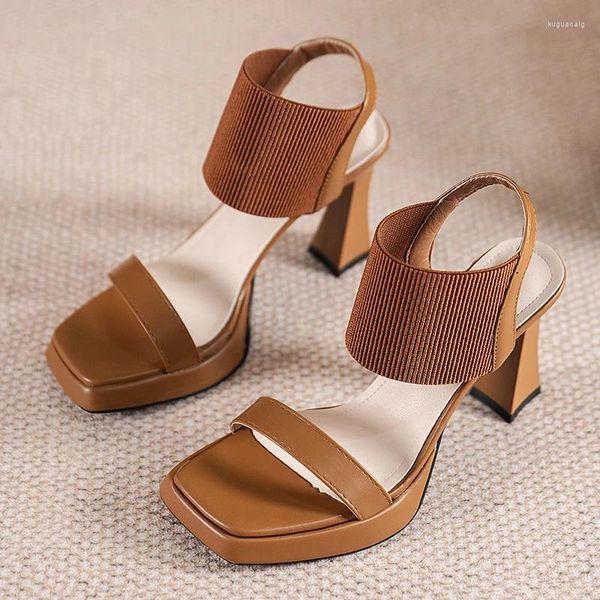 Sandalen 2023 Sommer Massives Leder sexy dicke Sohle wasserdichte Plattformabdeckung mit Frauen komfortabler High Heel Single -Schuhe