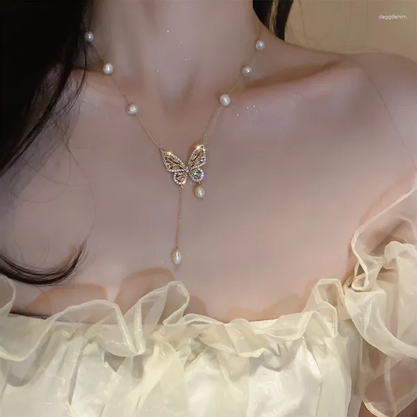 Anhänger Halsketten 2023 Süßwasserperlen Schmetterling für Frauen Mode Kette Kpop Choker Trend Girls Hals Schmuck