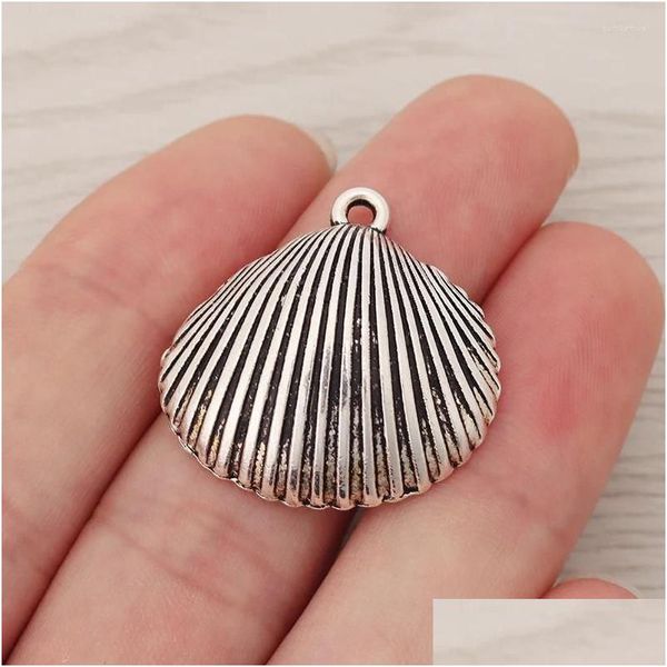 Ciondoli 10 X tibetani Sier conchiglia conchiglie Cockle Clam pendenti per gioielli di collana fai -da -te che rendono i risultati Accessori 28x28mm Drop Drive DHB6Y