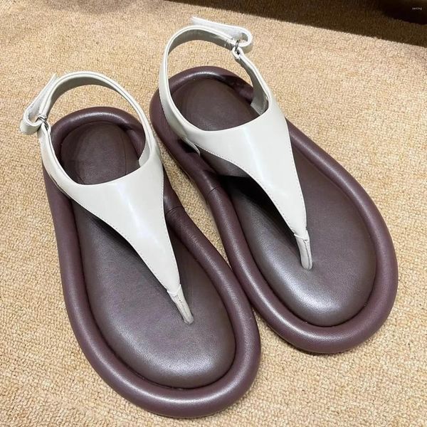 Sandálias moda praia feminina preta em couro branco sapatos de verão tornozelo fivela plana simples redondo sandalias sandalias chinelos de flip