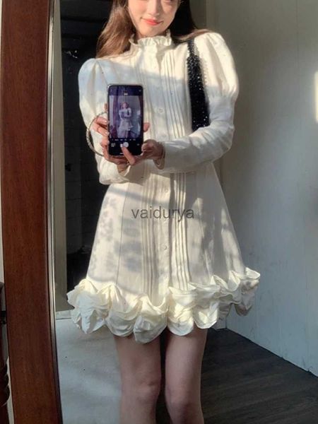 Grundlegende lässige Kleider 2023 Französisch Französisch Elegant White Mini Kleid Frauen Kausaler Vintage sogar Party Dress Offy Lady One -Stück Kleider koreanischer Stil YQ231222