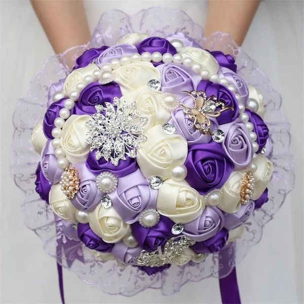 Ghirlande di ghirlande viola da sposa bouquet perla damigella d'onore fiori artificiali buche de notiiva diamond bouquets dono matrimoniale