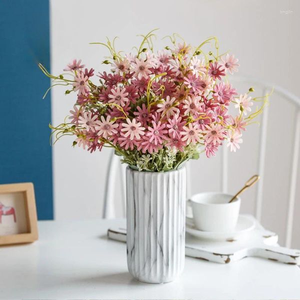 Dekorative Blumen 40 cm künstliche Blume Pfauen Chrysanthemen Home Dekoration kleine Gänseblümchen frische Arrangementzubehör