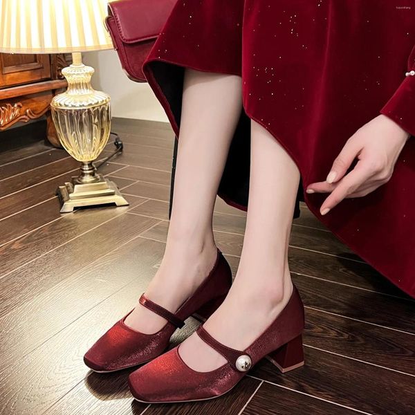 Vestido sapatos vermelhos saltos altos de casamento show no inverno de espessura não cansada Mary Jane Shoe Shoe Girl