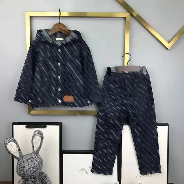 cappotti per bambini abiti da bambino designer drogista abito sportivo taglia 110-160 cm a 2 pezzi Lettere a forma di griglia a forma di griglia e jeans