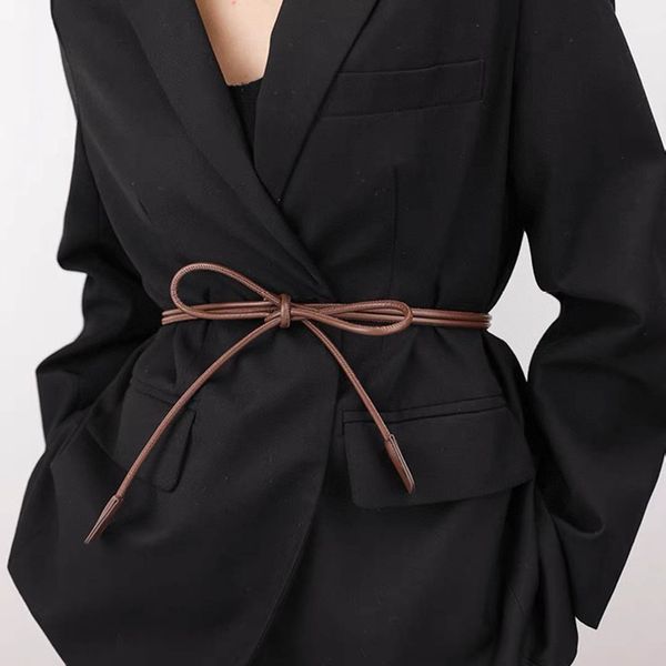 Дизайнерские женские поясные ремни моды роскошный дизайн тонкие пояса для женщин для женщин подлинный замшевый размер 165 см 3 цвета. Пополнительное высокое качество с юбкой маленький костюм All-Match