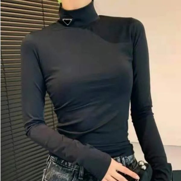 Tshirt da donna marca di marca magliette Tshirts Turtleneck Pullover a maniche lunghe Donne Slimp-Fit camicie in cotone puro camicia bianca nera donna abiti lussuosi camicia da base di base