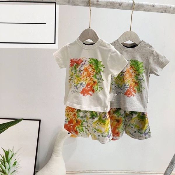 Bebek tişörtleri şort seti çocuklar küçük bebek giyim setleri kızlar erkekler tasarımcı markası, mektup kostüm tulumları bebekler için kıyafetler 0-3 yıl v0pw#