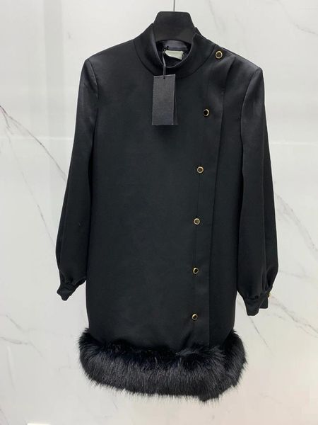 Lässige Kleider 2023 Herbst/Winter Frauen mit der höchsten Qualität Designerin luxuriöser fashion schwarzer Mini -Kleid -Pelz -Manteljacke von Frauen