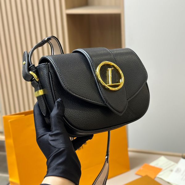 Ünlü marka tasarımcısı kadın moda saumur crossbody çantaları lüks fransız klasik işaret mektubu toka bayan el çantası yeni Paris sade orijinal deri haberci çanta
