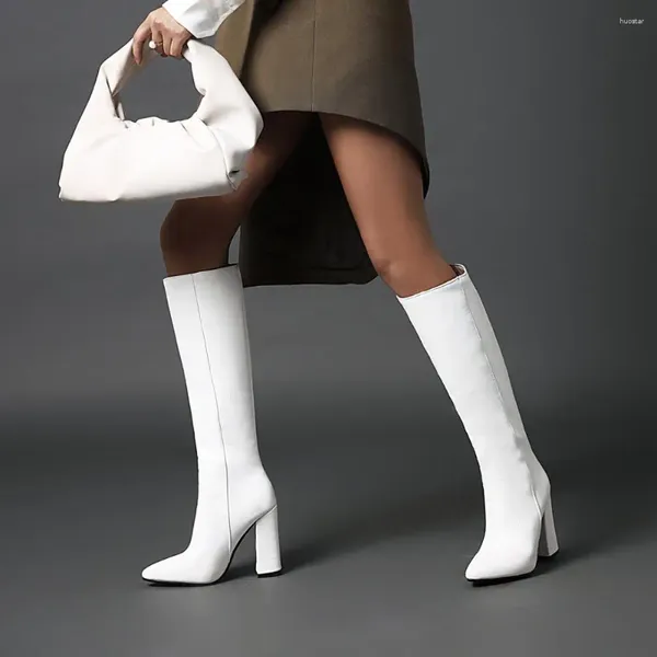 Stivali 2023 ginocchia di moda alta donna morbida in pelle morbida con tacchi spessi lunghi scarpe da donna inverno autunno taglia 34-43