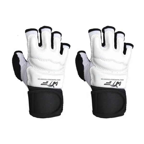 Luvas Taekwondo Luvas de boxe meio dedo Punchando Bolsa de Areia Crianças Treinando Protetor para Fitness Hand Equipment 231222